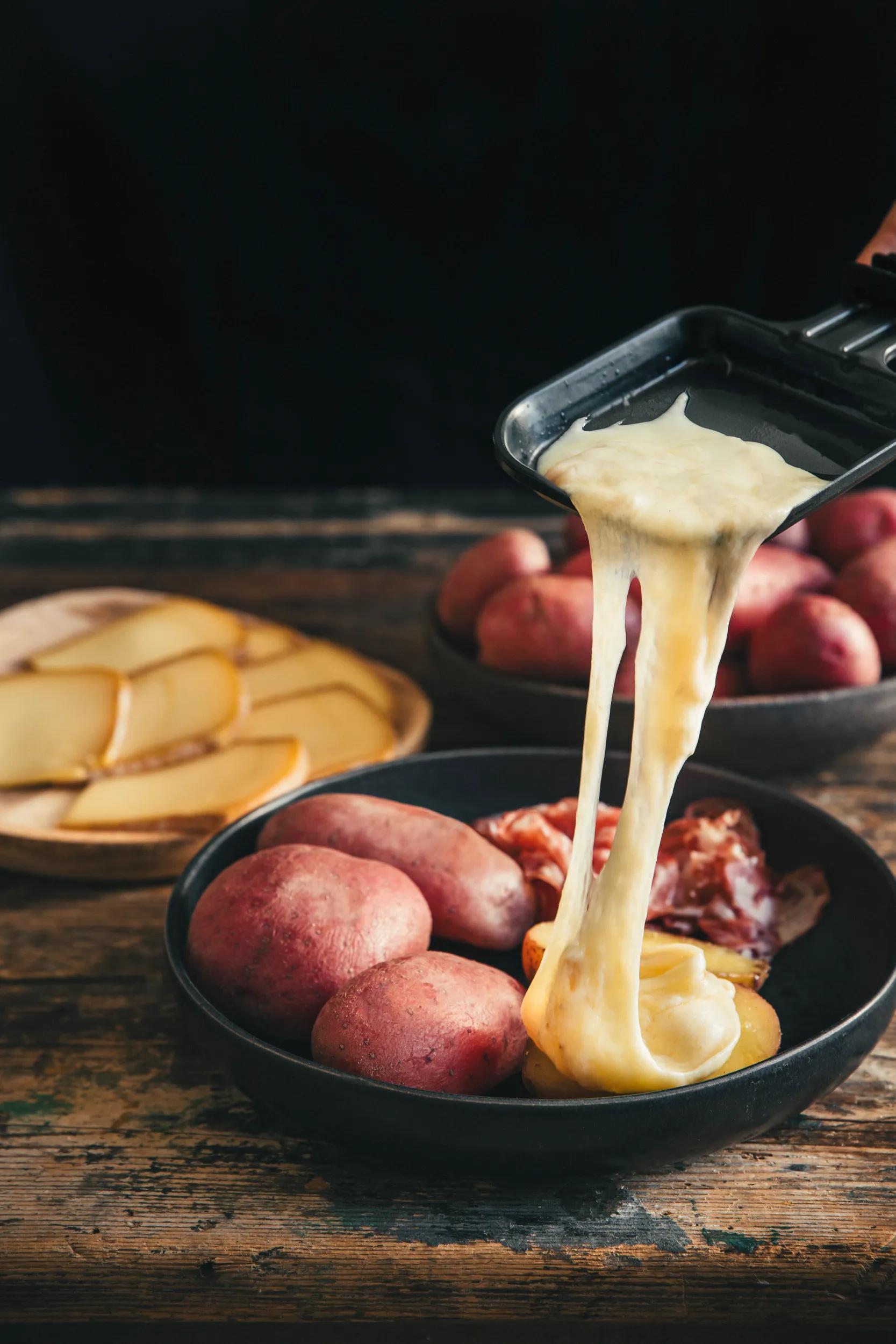 Raclette gourmande et conviviale