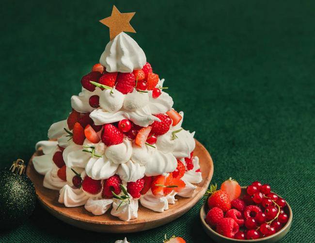 Pavlova sapin de Noël aux fruits rouges