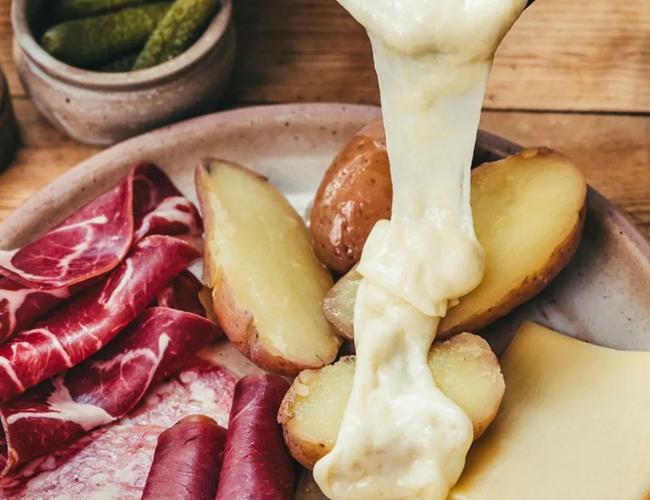 La raclette n’a pas fini de vous surprendre ! 🧀