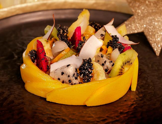 Fruits exotiques et perles du japon au lait de coco