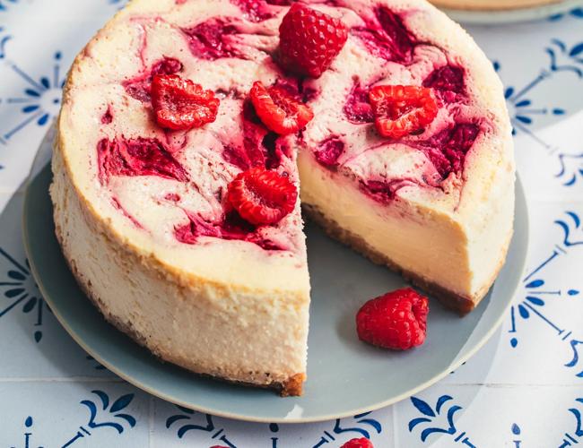 Cheesecake marbré aux framboises
