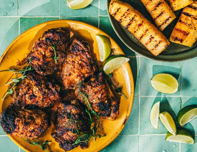 Poulet jerk et ananas grillé