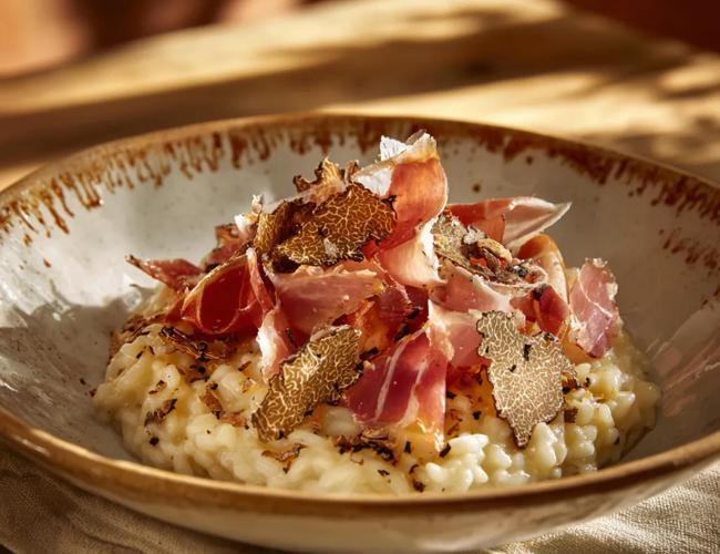 Risotto crémeux à la truffe et au jambon cru