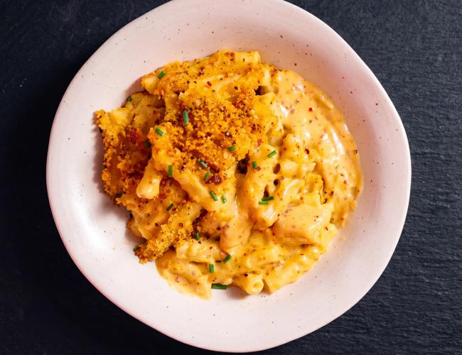 Mac & Cheese à la raclette,  chapelure croustillante au piment d’Espelette