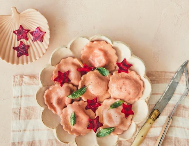 Ravioli roses betterave chèvre