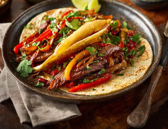 Fajitas bœuf mariné et poivrons grillés