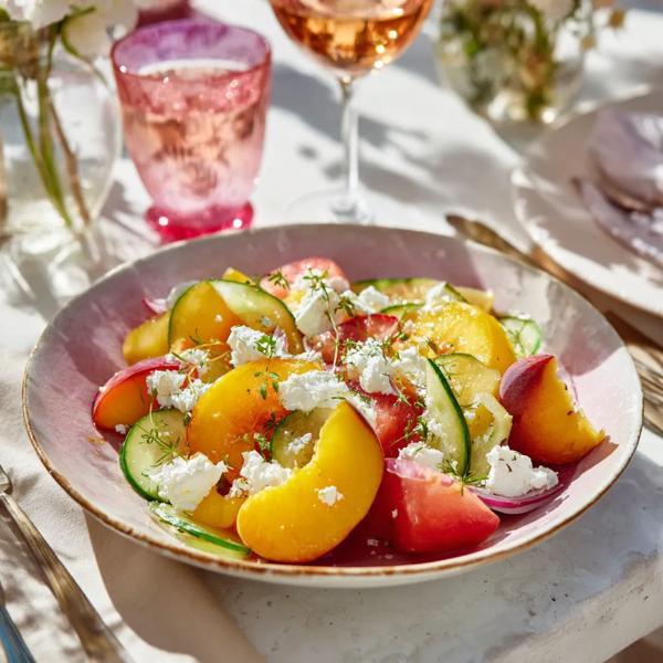 Salade aux pêches et feta